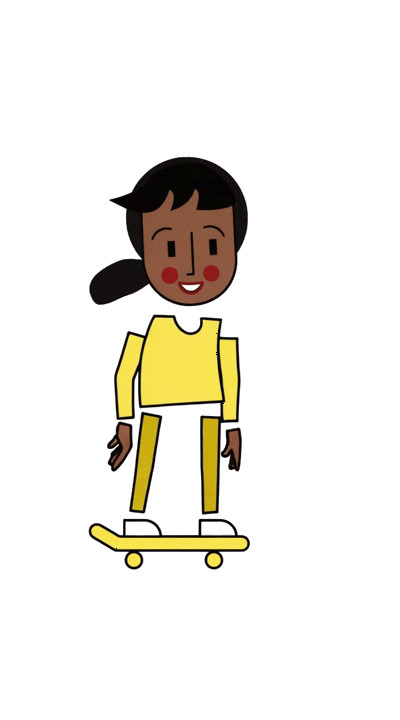 lächelndes Mädchen auf einem Skateboard